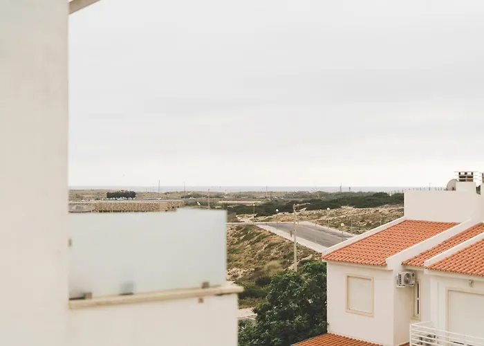 92 - Baleal Bay House * Ferrel (Leiria)